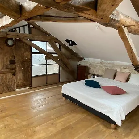 Domainelachevalerie 度假居 Chapdeuil