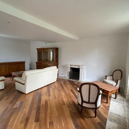 度假居 Domainelachevalerie *