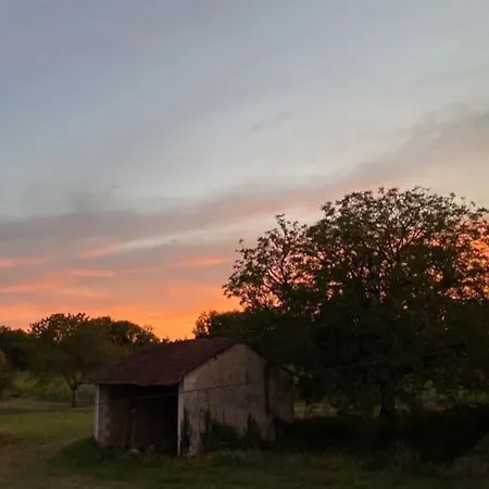 度假居 Domainelachevalerie Chapdeuil