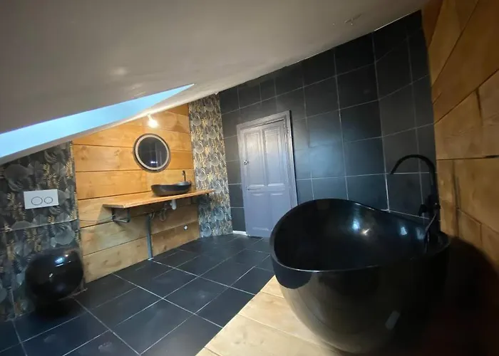 Domainelachevalerie Nyaraló *