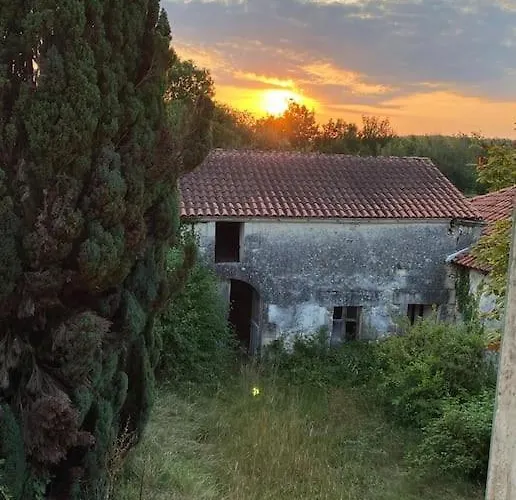 Domainelachevalerie Nyaraló *